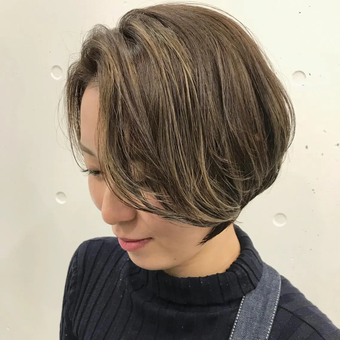 ショート カラー センターパート／マッ シュ／パーマ　あさみのヘアスタイル