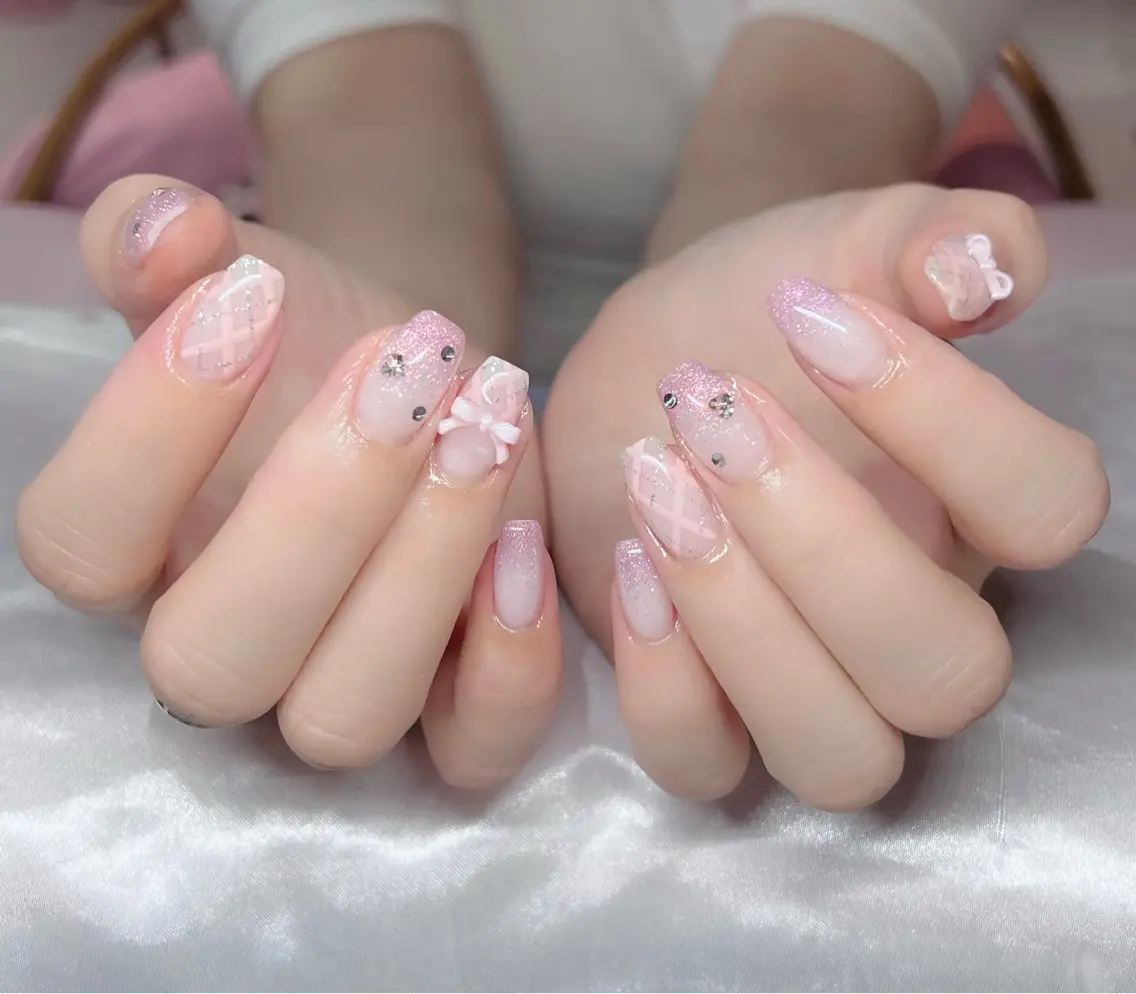 ネイル 🎀PG🩵 ネイルサロンのネイルデザイン