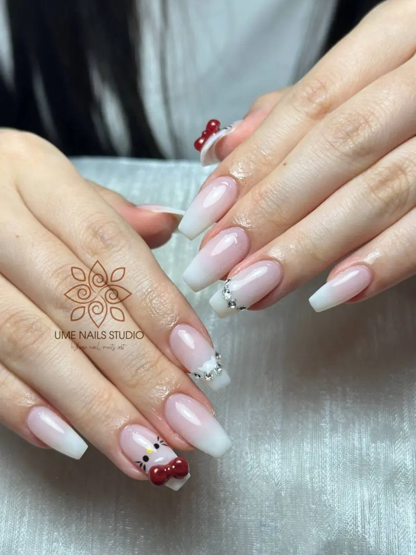 ネイル チークネイル クリアネイル ガーリー キラキラネイル 韓国ネイル ハンドネイル Ume Nail Studioのネイルデザイン