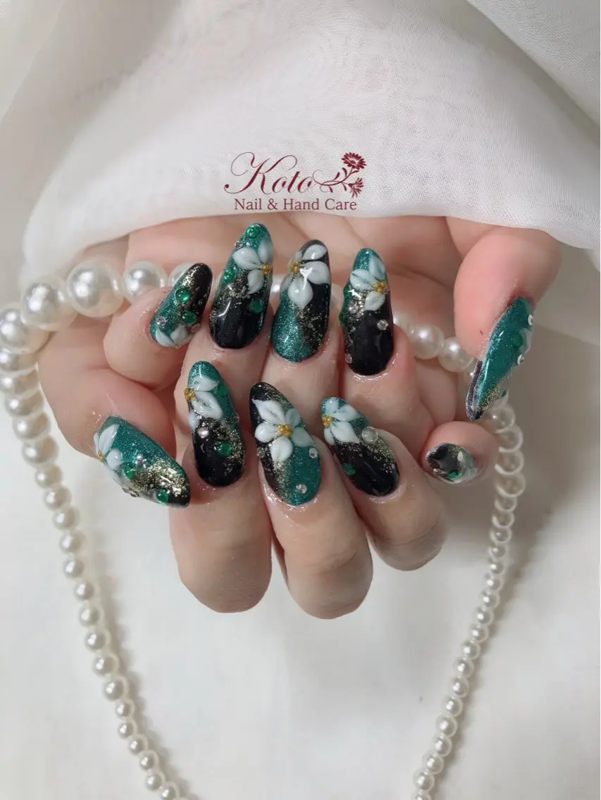 ネイル 長さ出し ジェルネイル 持ち込み ニュアンスネイル 赤色 ハンドネイル Nail Salon KOTOのネイルデザイン