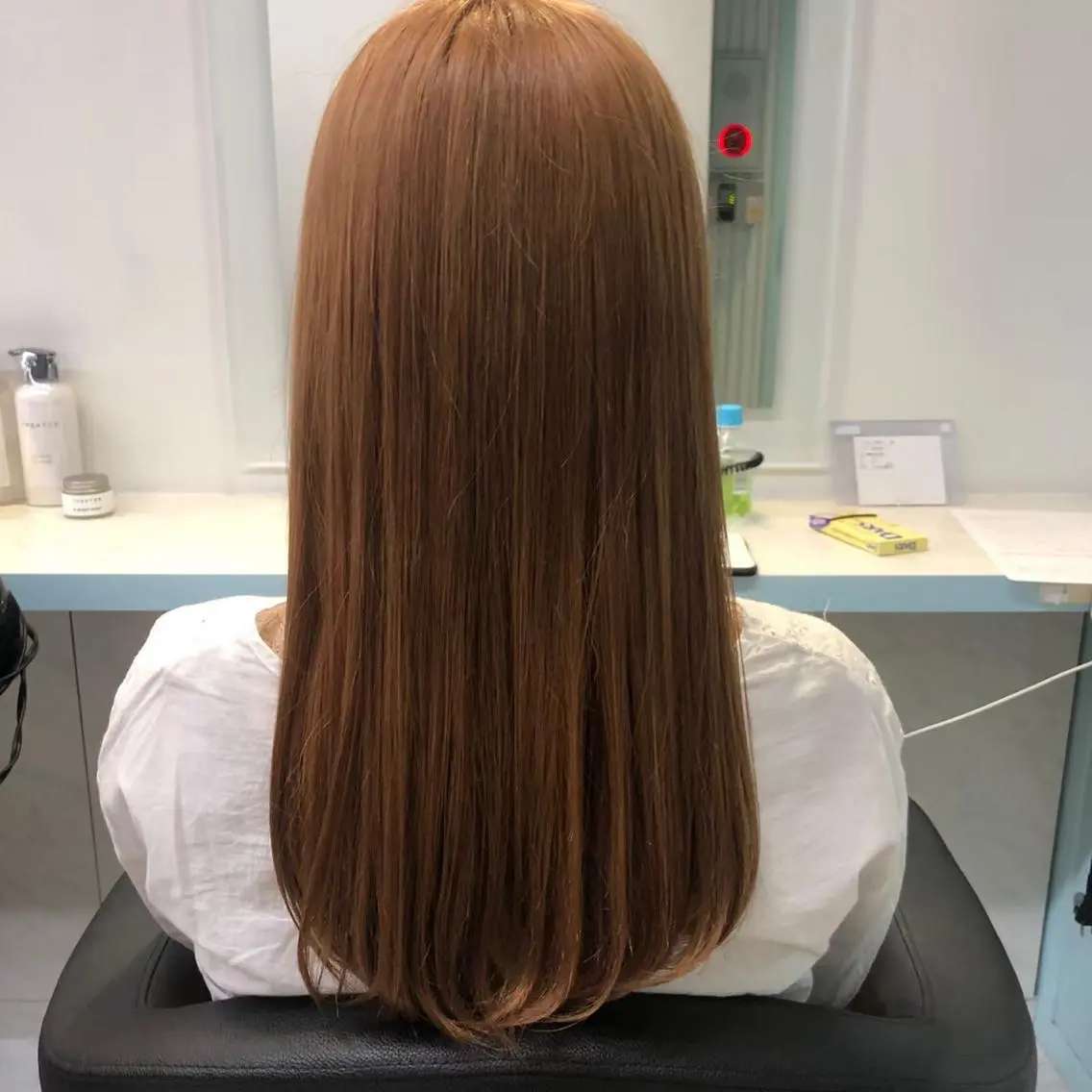 カラー アッシュ ベージュカラー 黒髪 ブリーチ ブラウンカラー MEI🎀レイヤー 🎀韓国styleのヘアスタイル