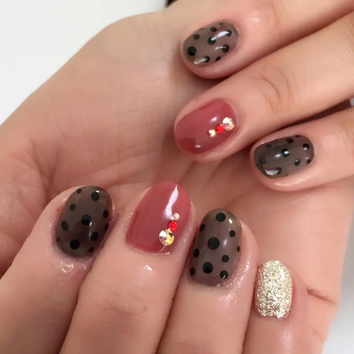 ネイル アートネイル ドット ストーンネイル Nono Nail ノノネイルのネイルデザイン