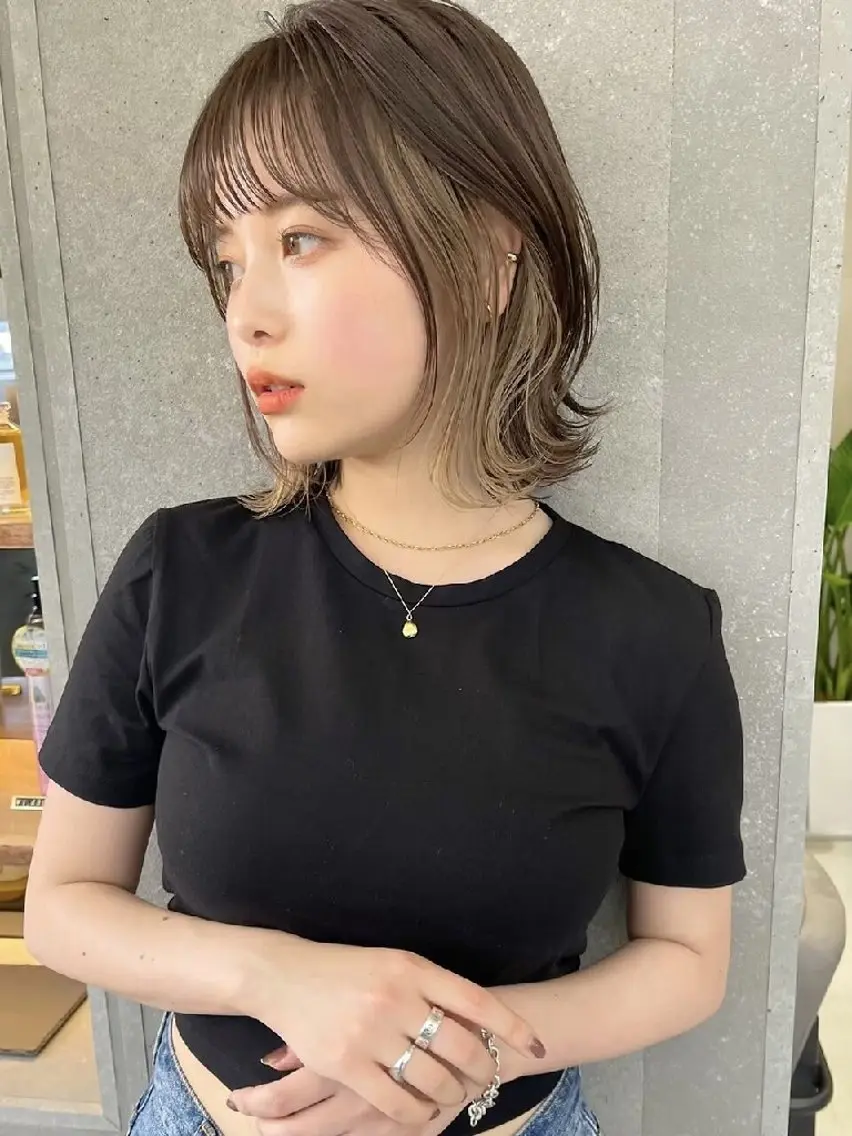 カット✂️➕️インナーカラー💕➕️クイックトリートメント🪞⭐️の写真