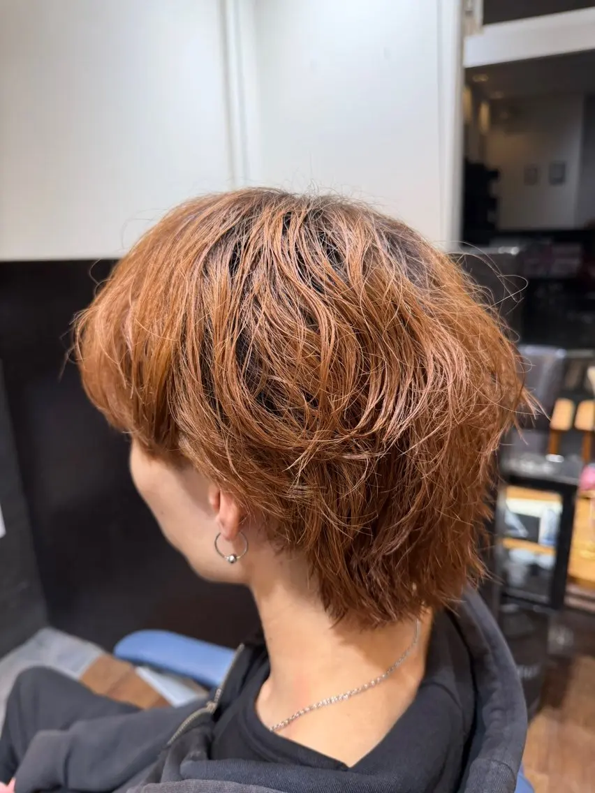 ミディアム ウルフカット カット パーマ 垢抜け特化 ひなり🥀のヘアスタイル