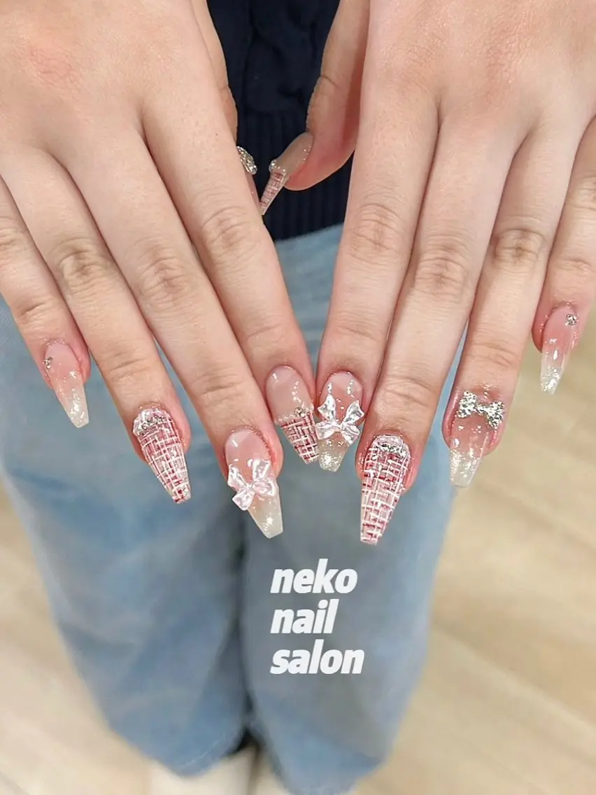 ネイル ラメ(グリッター) ラメグラデーション 持ち込み リボン ツイードネイル ハンドネイル neko nailのネイルデザイン