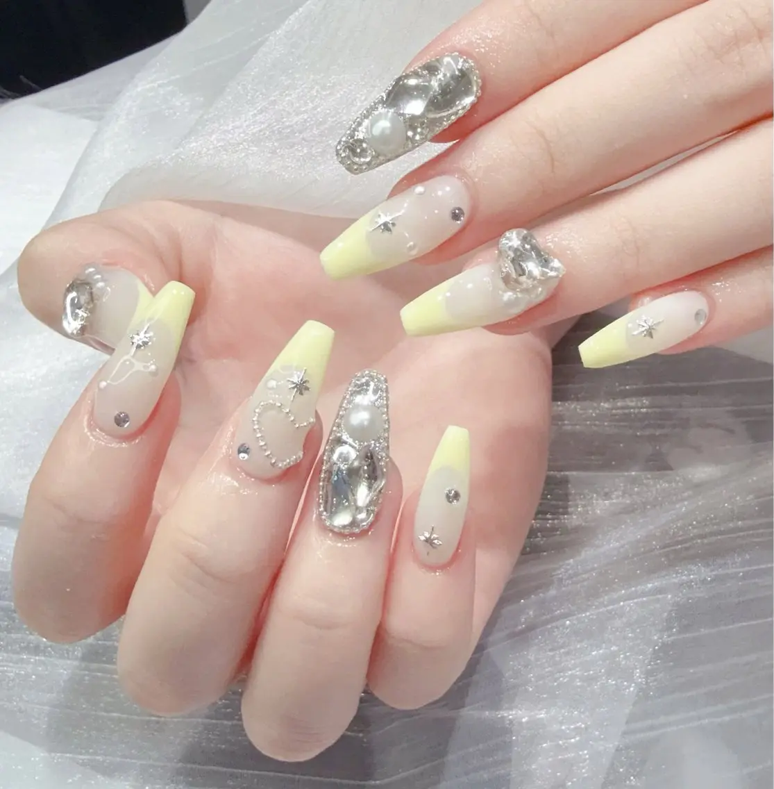 ネイル ハンドネイル ハンドケア AKI AKIのネイルデザイン