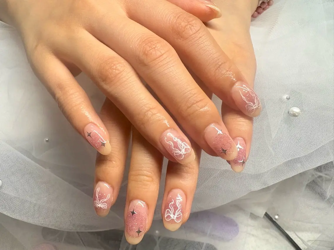 ネイル チークネイル フラッシュネイル ジェルネイル ハンドネイル tanaka miyuのネイルデザイン