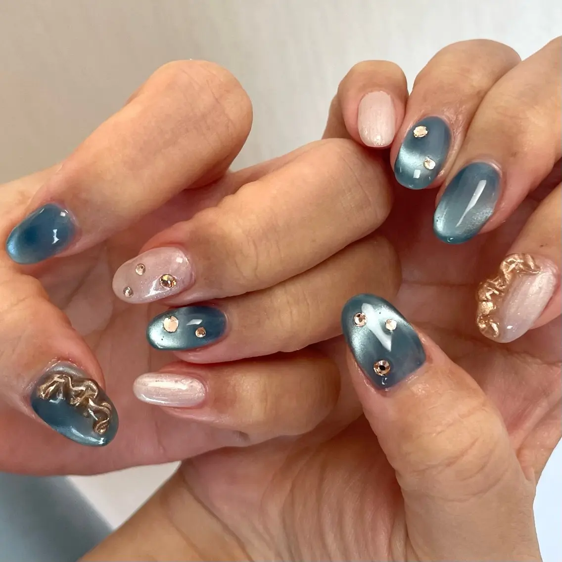 ネイル アートネイル ジェルネイル マグネットネイル ハンドネイル Nail ヌシん家 AKANEのネイルデザイン