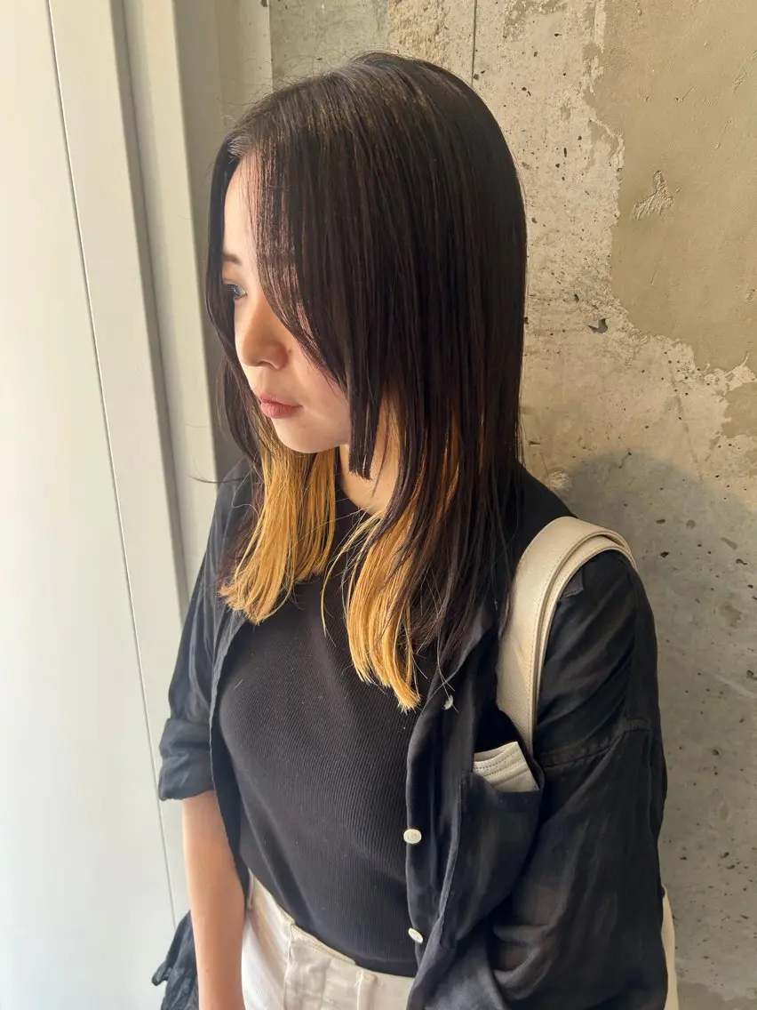 ミディアム カラー インナーカラー レイヤーカット カット ヘアカラー トリートメント ウルフカット レイヤーカット上柿のヘアスタイル