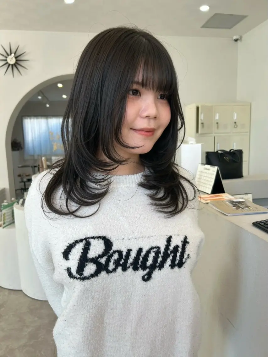 ミディアム début とらいのヘアスタイル