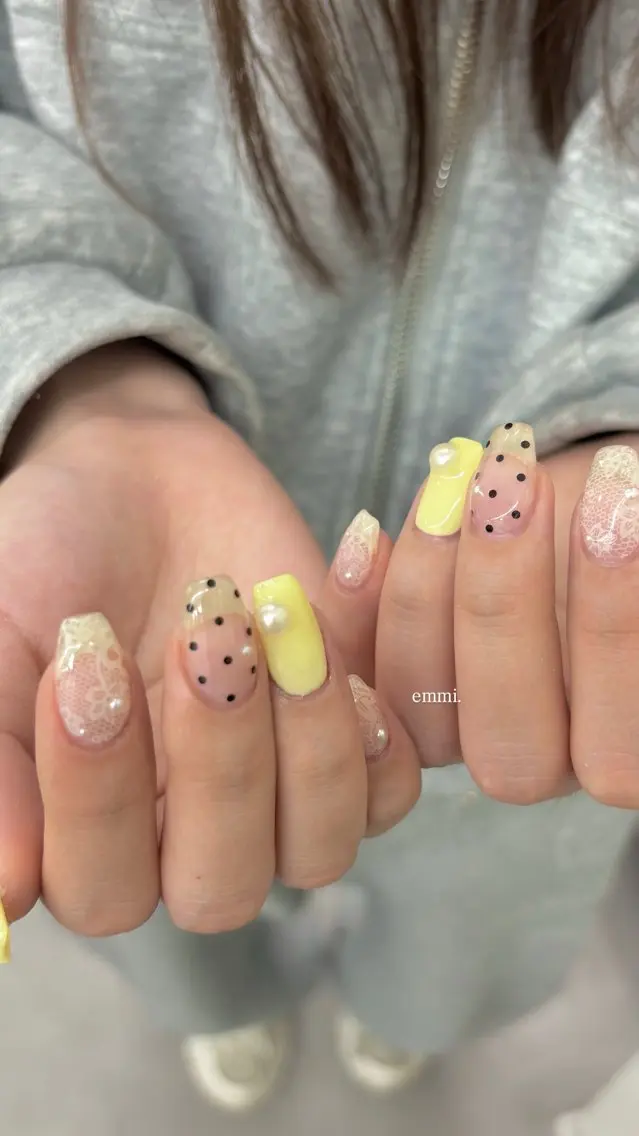 ネイル ドット レース ハンドネイル emmi nailのネイルデザイン