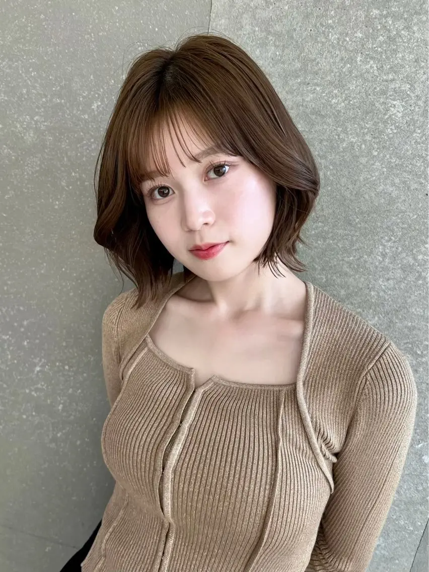 ショート ボブレイヤー ボブ くびれヘア 韓国風ヘア レイヤーカット カット ヘアカラー トリートメント 小顔レイヤー/顔周り 艶髪カラー/金山のヘアスタイル