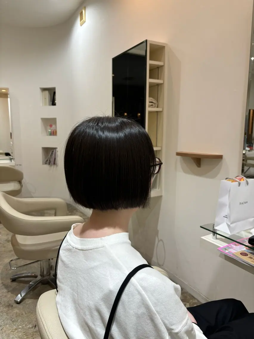 ショート ボブ 佐藤 優里のヘアスタイル