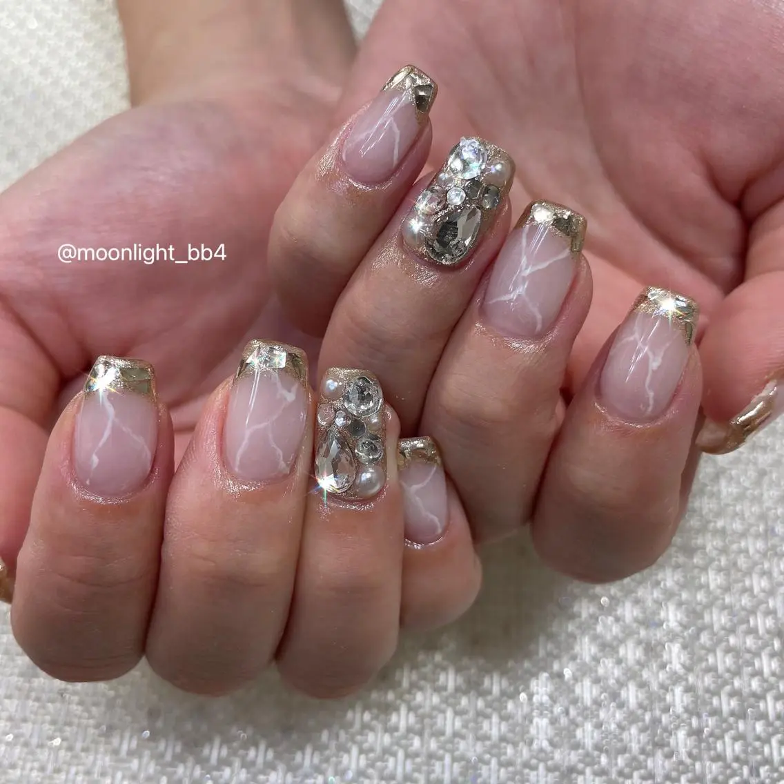 ネイル ハンドネイル MoonLight MIHOのネイルデザイン