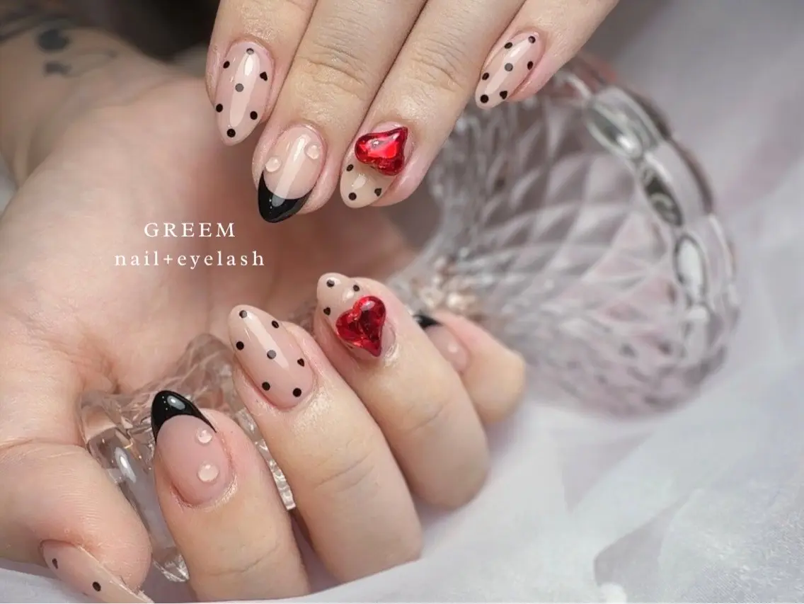 ネイル ドット ハート ハンドネイル GREEM グリームのネイルデザイン