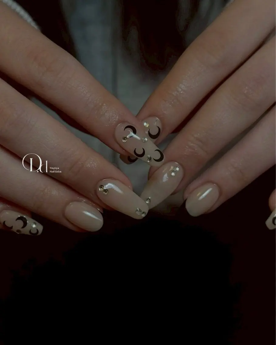 ネイル D.d nail Shiori🌼🌈のネイルデザイン