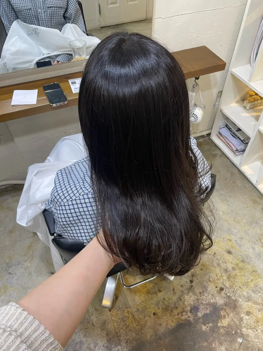 ミディアム カラー 透明感カラー MIOベージュカラー 柔らかいカラーのヘアスタイル