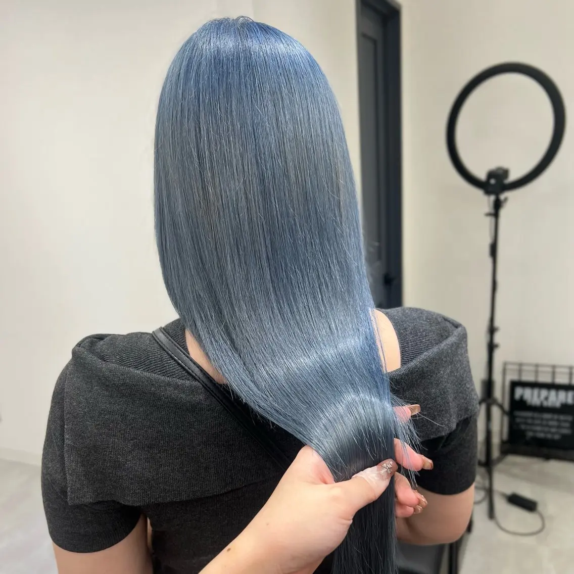 セミロング カラー ショート/ウルフ カットモデル募集のヘアスタイル