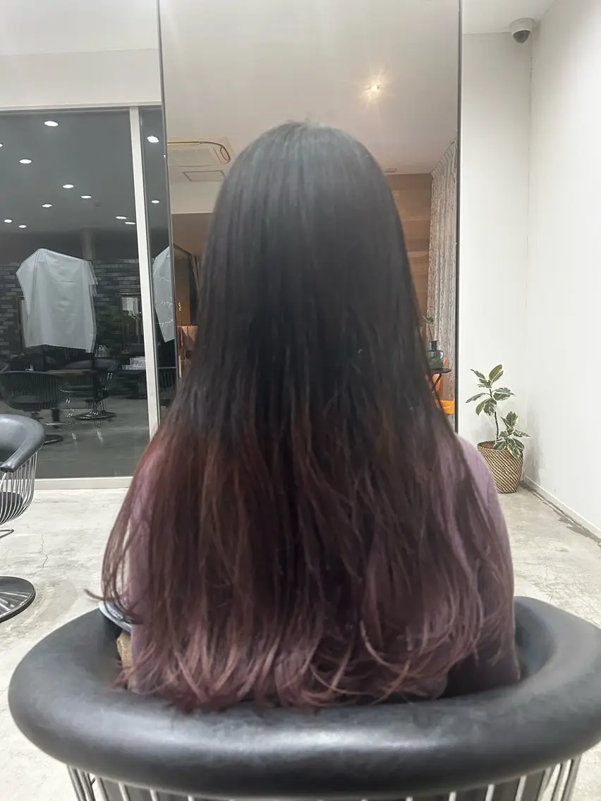 ロング カット ヘアカラー ヴァンキャトル 山口裕真のヘアスタイル
