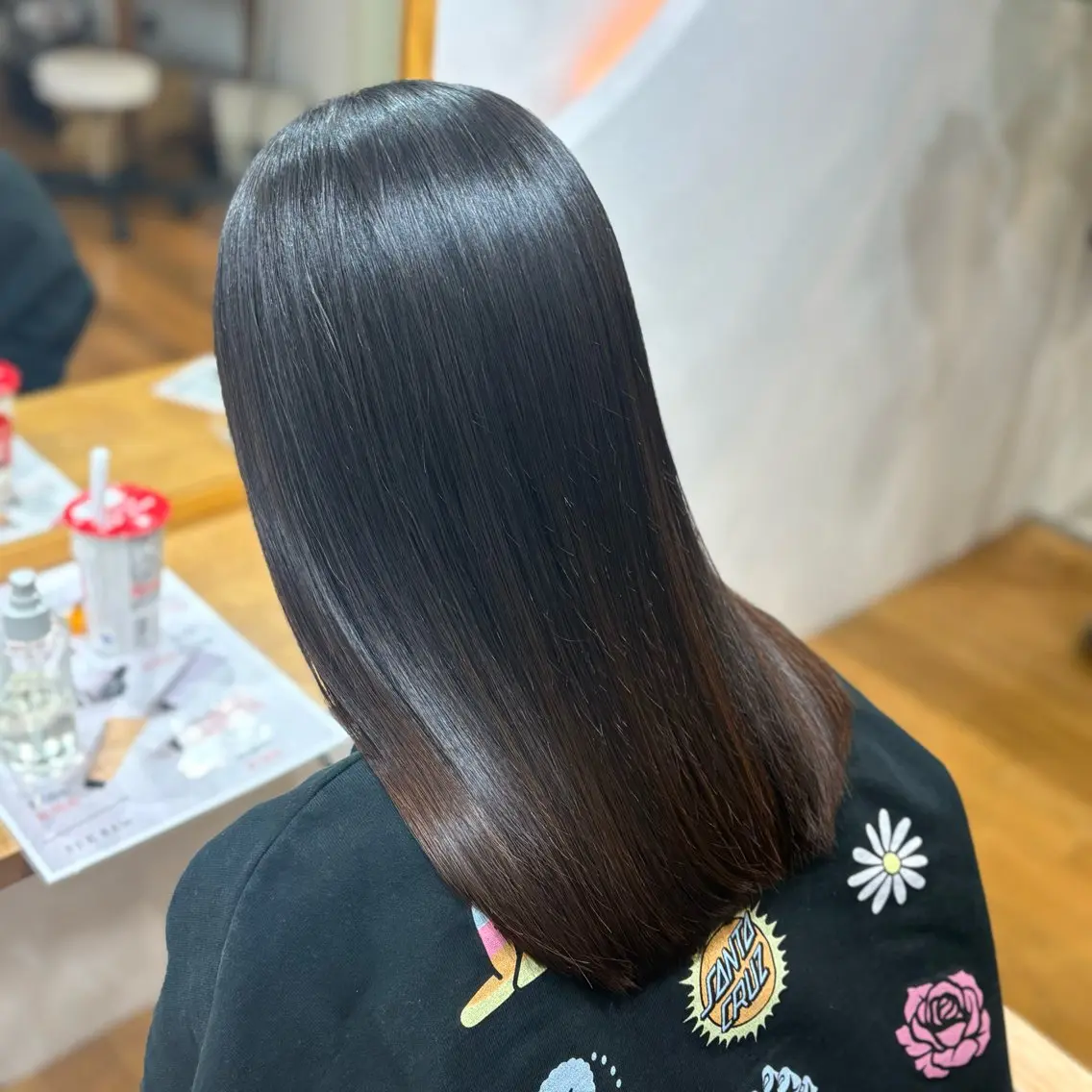 セミロング カット 縮毛矯正 トリートメント 3tuba Asumiのヘアスタイル