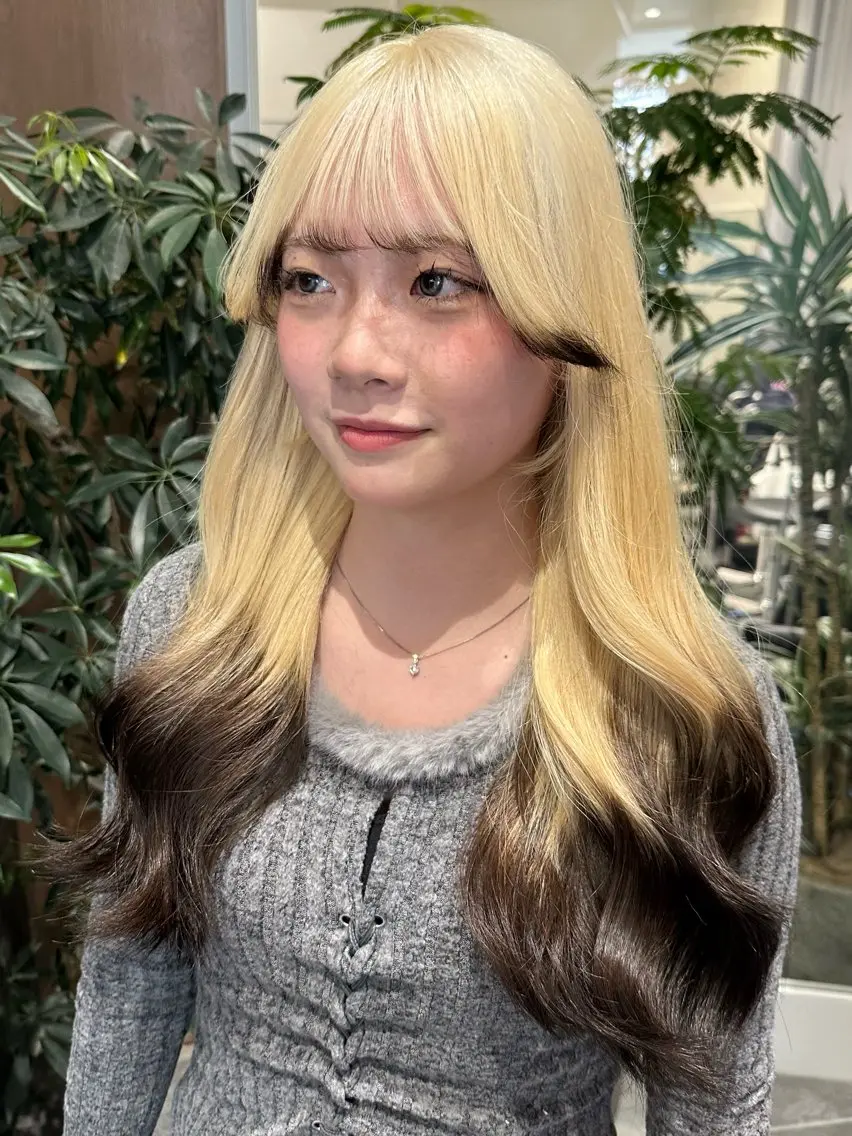 ロング カラー ブリーチ ケアブリーチ ダブルカラー ハイトーンカラー 韓国風ヘア ヘアカラー トリートメント 💋ハイトーンデザイ ンヘア💋A'nyuのヘアスタイル