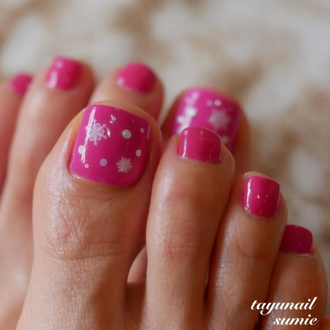 ネイル ブルー フットネイル ジェルネイル キラキラネイル パラジェル ネイルサロン 【たゆnail】のネイルデザイン