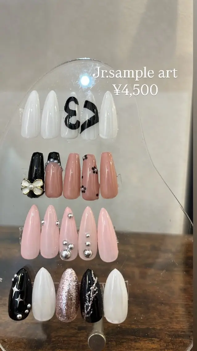 ネイル ハンドネイル LABEL TAKARAのネイルデザイン
