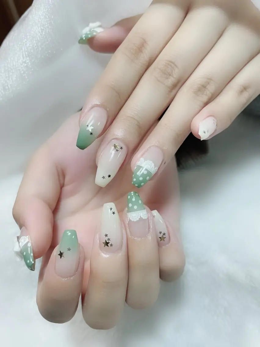 ネイル Amina nail salonのネイルデザイン