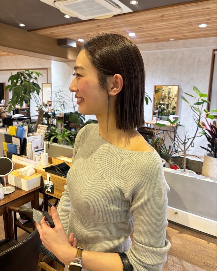 ミディアム カラー 北花田美容師🐬🫧 にしむらみのりのヘアスタイル