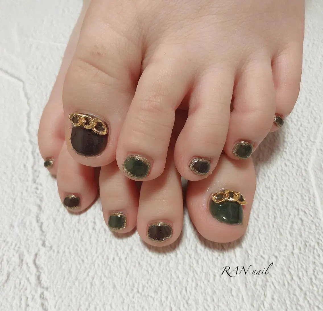 ネイル フットネイル キラキラネイル オフィスネイル 冬ネイル ハンドネイル フットネイル RAN nailのネイルデザイン