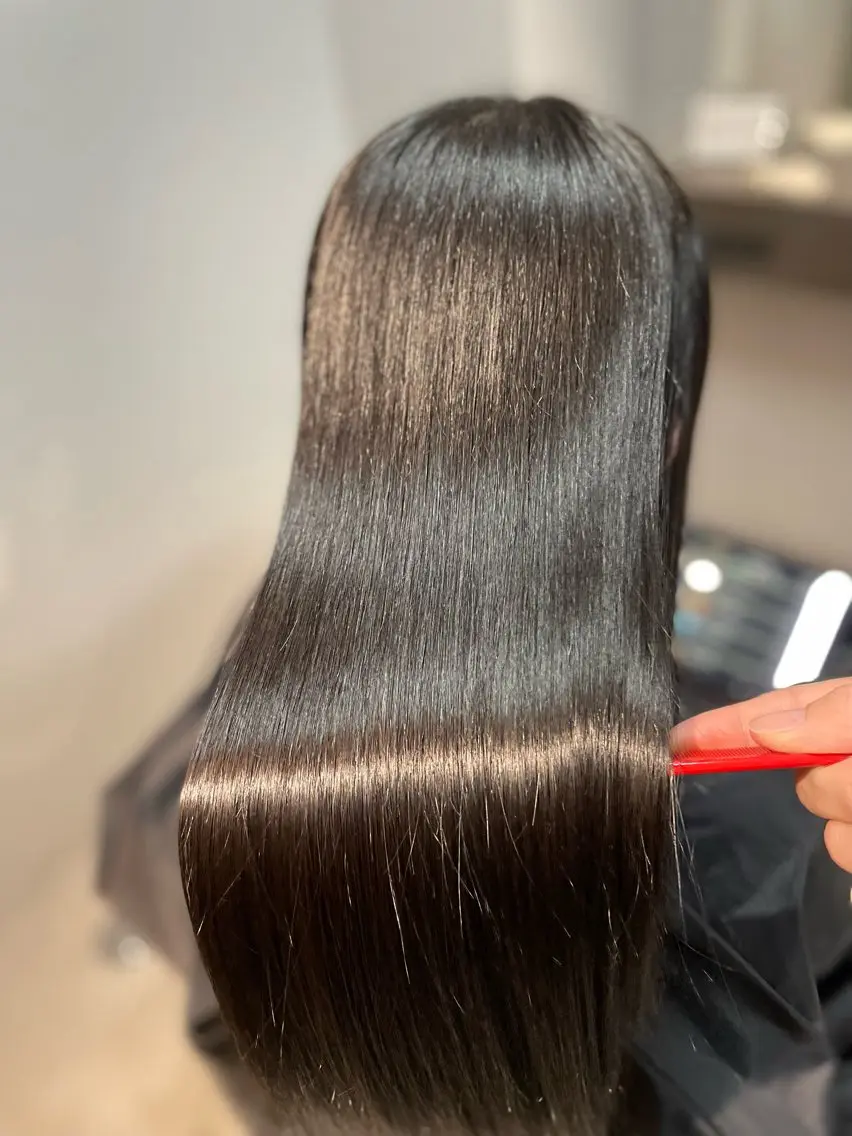 ロング カラー カット ヘアカラー トリートメント 美髪縮毛矯正メーカー 認定【山田カナト】のヘアスタイル
