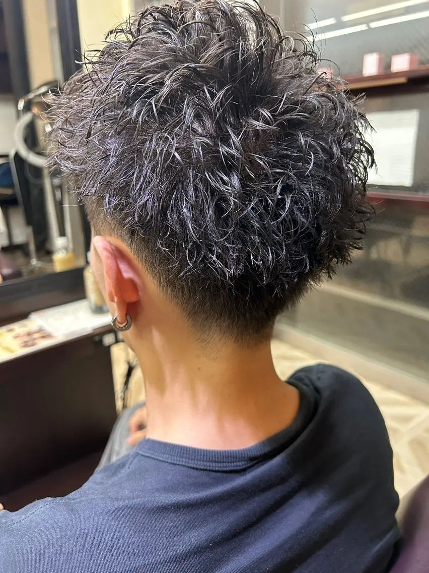 メンズ メンズパーマ ✨垢抜けメンズ 特化✨kiaraのヘアスタイル