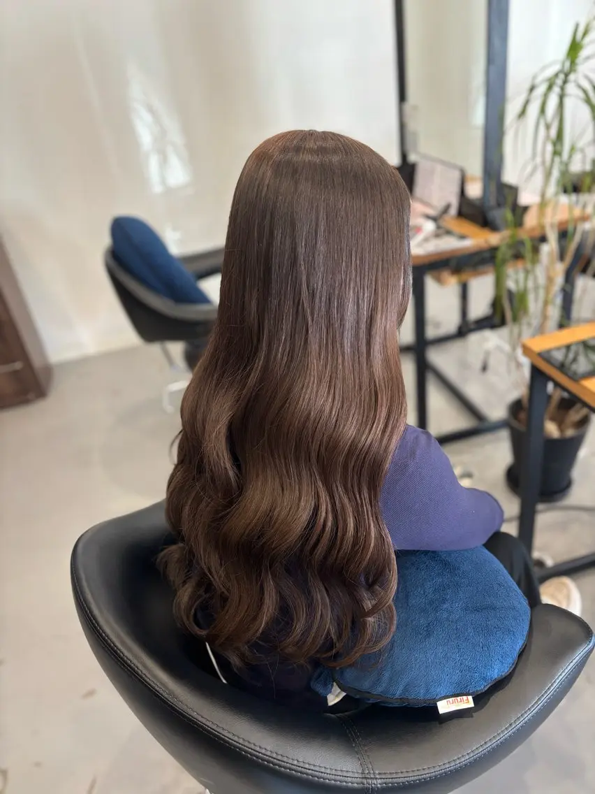 ロング カラー カット ヘアカラー 山路 結花のヘアスタイル