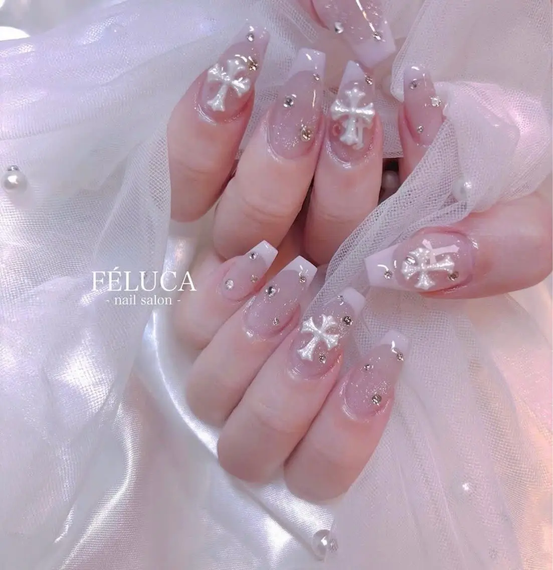 ネイル グラデーション ラメ(グリッター) マグネットネイル ミラーネイル ニュアンスネイル ハンドネイル Lumi de nailsのネイルデザイン