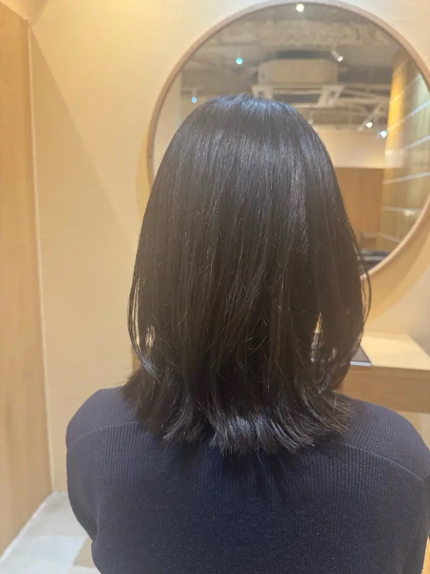ミディアム くびれヘア 透明感カラー/ MIOのヘアスタイル