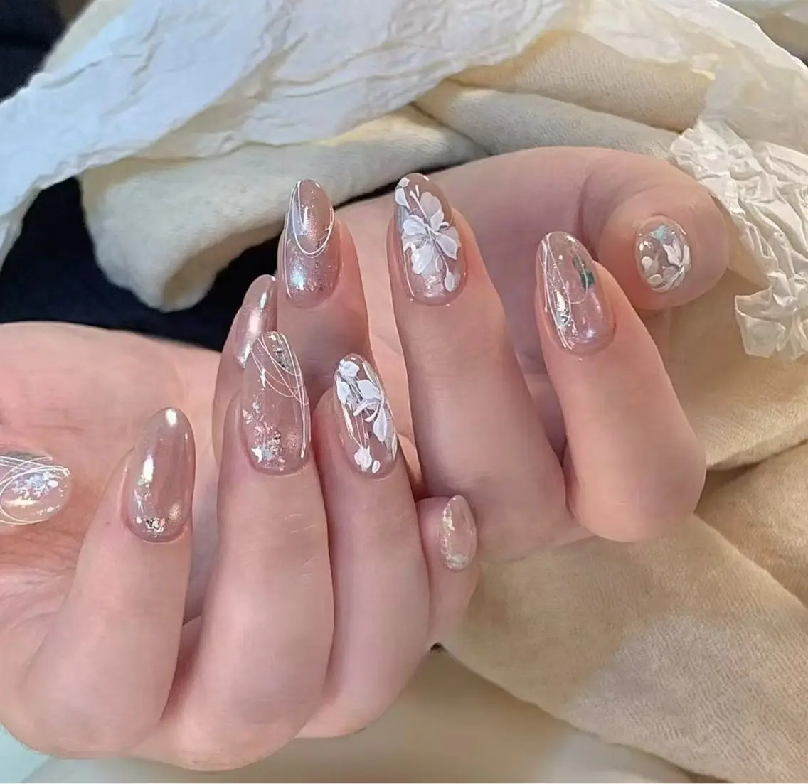 ネイル フラワーネイル フレンチネイル ジェルネイル ガラスフレンチ ハート ハンドネイル BabyYouMi nailのネイルデザイン