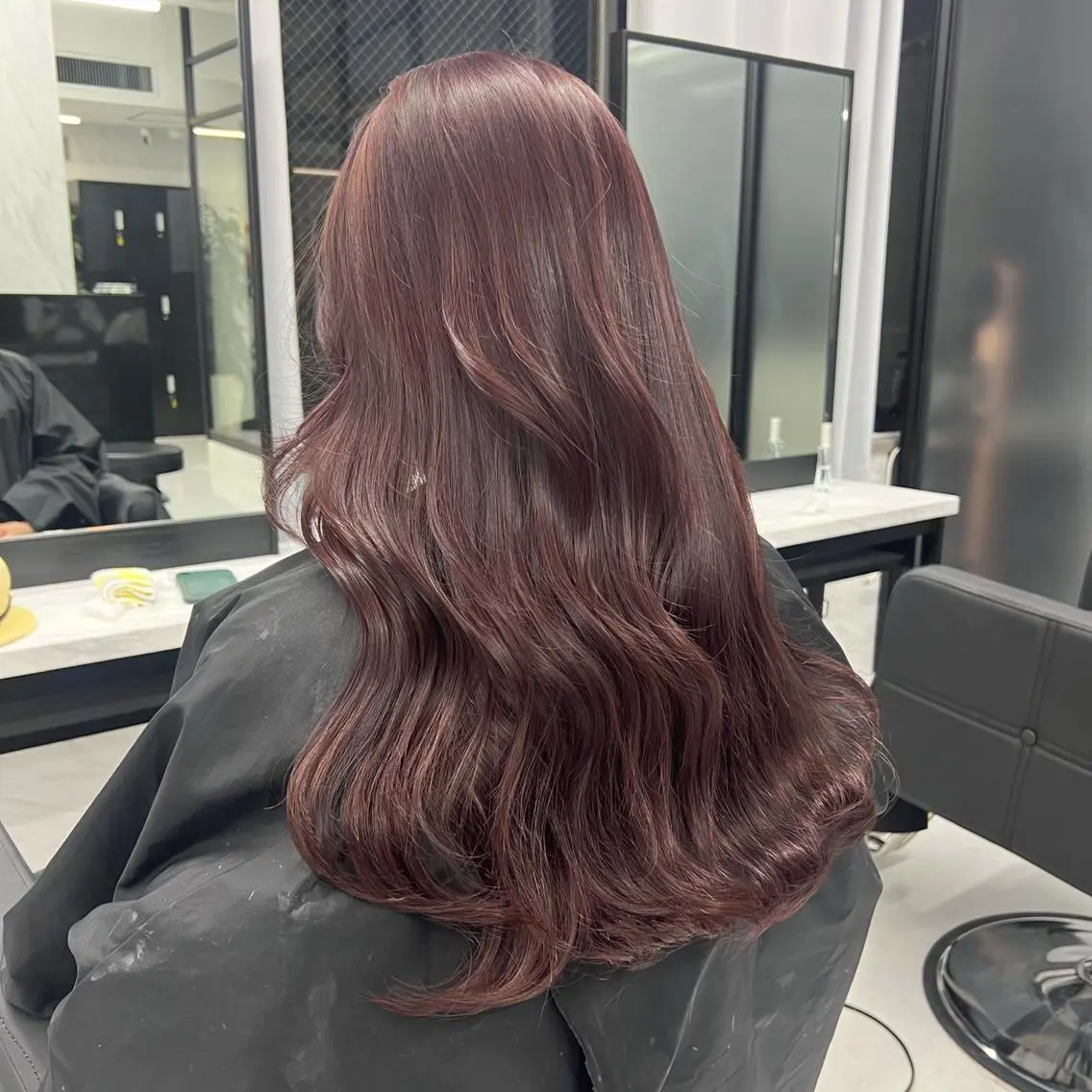 ロング カラー シールエクステ ハイトーンカラー エクステ ヘアカラー トリートメント シールエクステ特化 ハイトーン、NANAのヘアスタイル