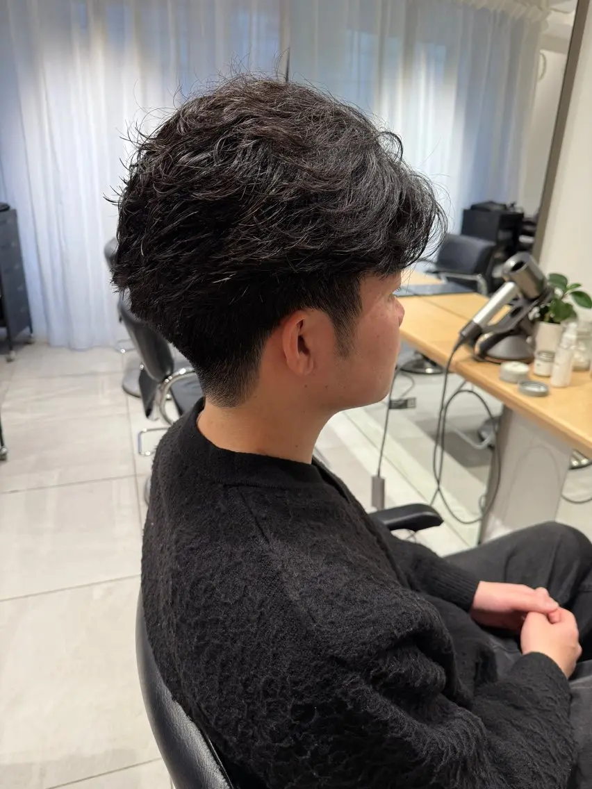ショート パーマ メンズ カット パーマ トリートメント ヘッドスパ ヘアセット メンズパーマのプロ /佐藤翼のヘアスタイル