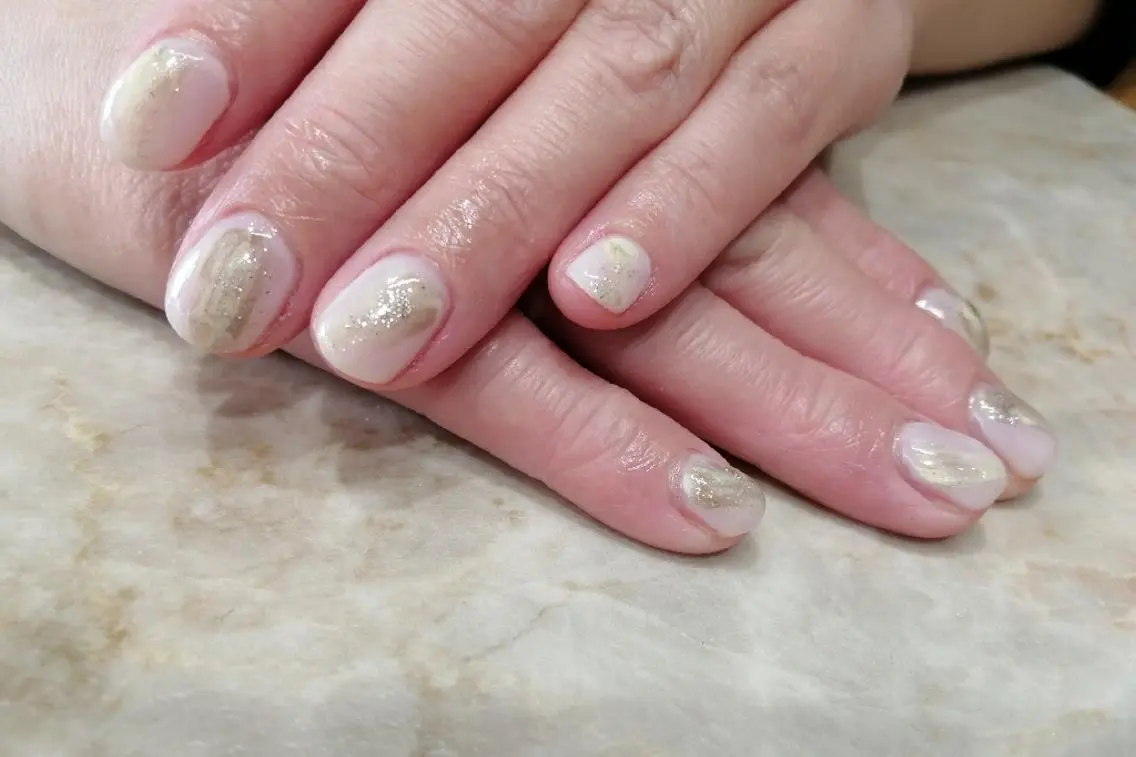 ネイル アートネイル ニュアンスネイル 春ネイル いとう えみりのネイルデザイン