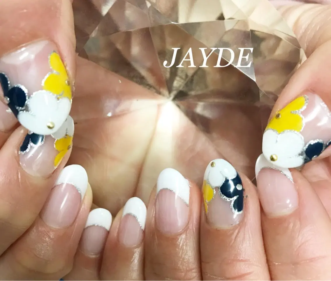 ネイル フレンチネイル JAYDE ジェイドのマツエク・マツパデザイン