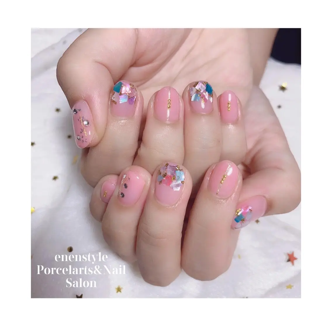 ショート ネイル ジェルネイル ニュアンスネイル オフィスネイル ワンカラーネイル パラジェル ハンドネイル 🐾enen style 🐾のネイルデザイン