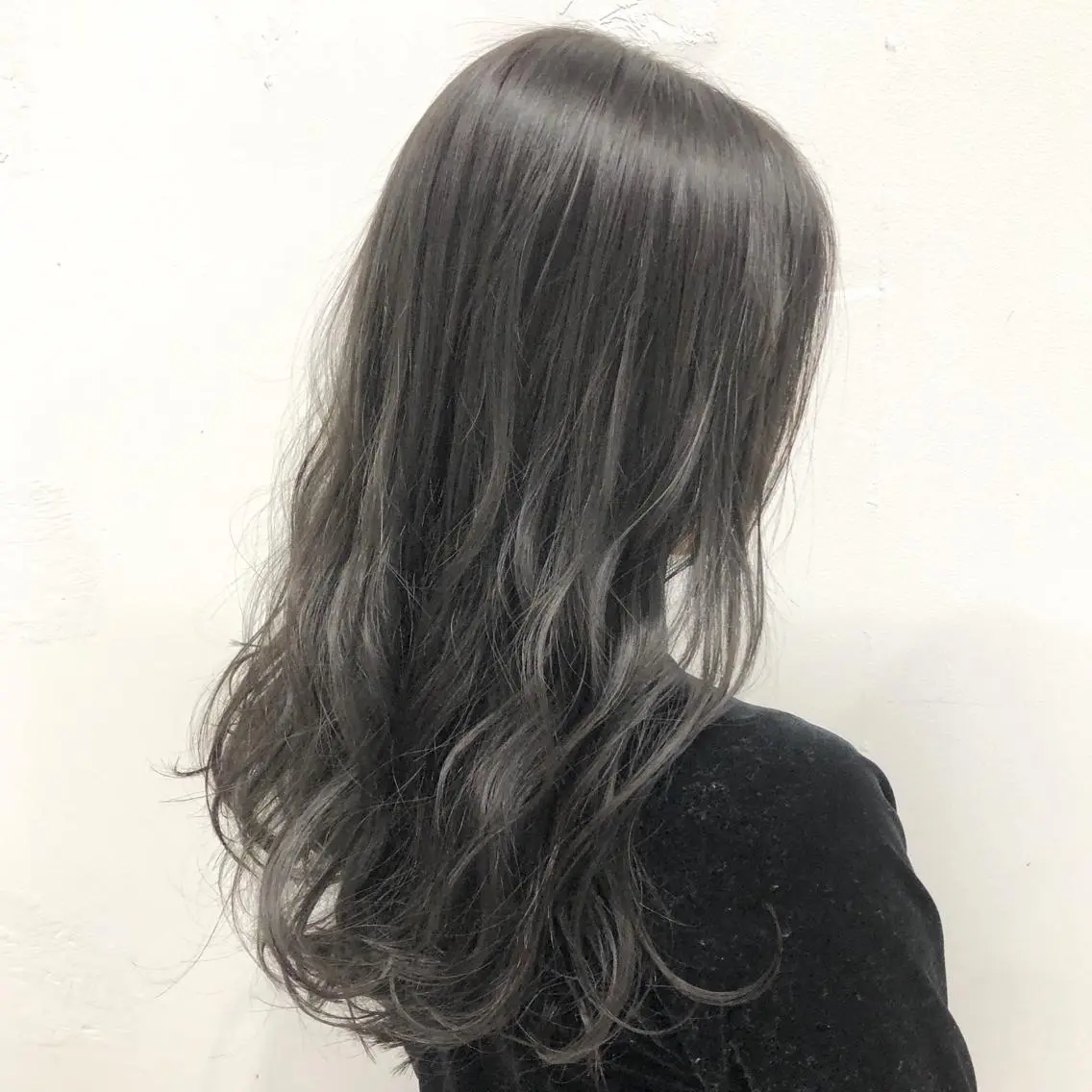 ロング カラー グレージュ アイスグレージュ カット ヘアカラー トリートメント 💖ブリーチなし透明 感💖ASAHIのヘアスタイル