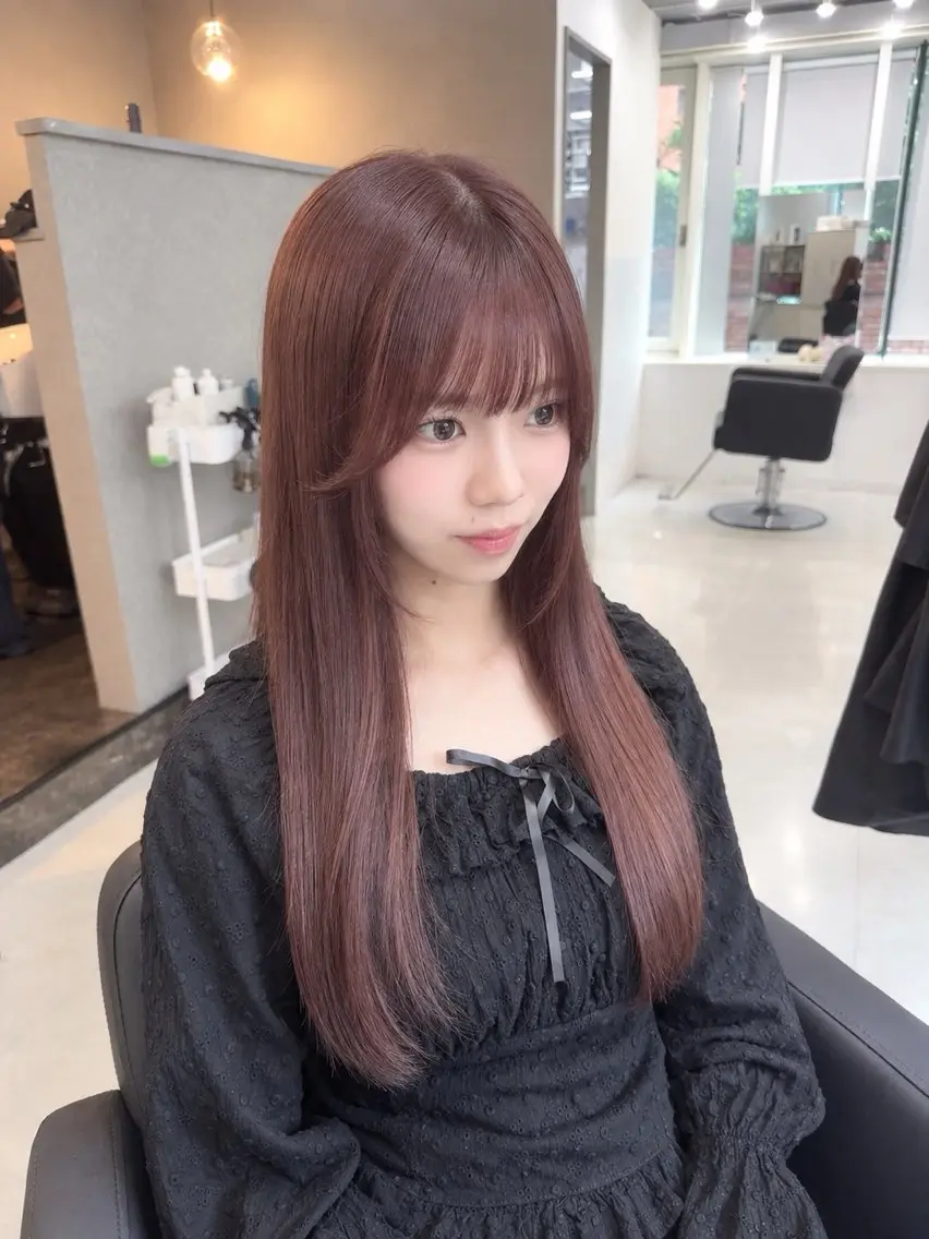 ロング ピンクブラウン カット ヘアカラー トリートメント ヘアセット MAHO/透明感カラ ー/髪質改善🍒のヘアスタイル