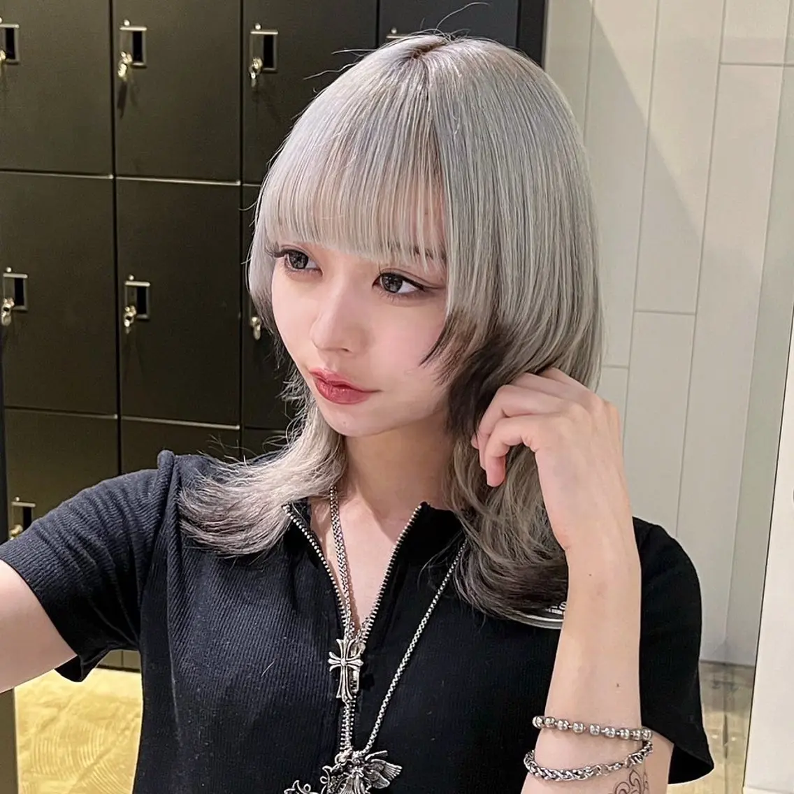 ミディアム カラー ウルフカット カット ヘアカラー トリートメント 池袋/ウルフ /AMATOKYOのヘアスタイル