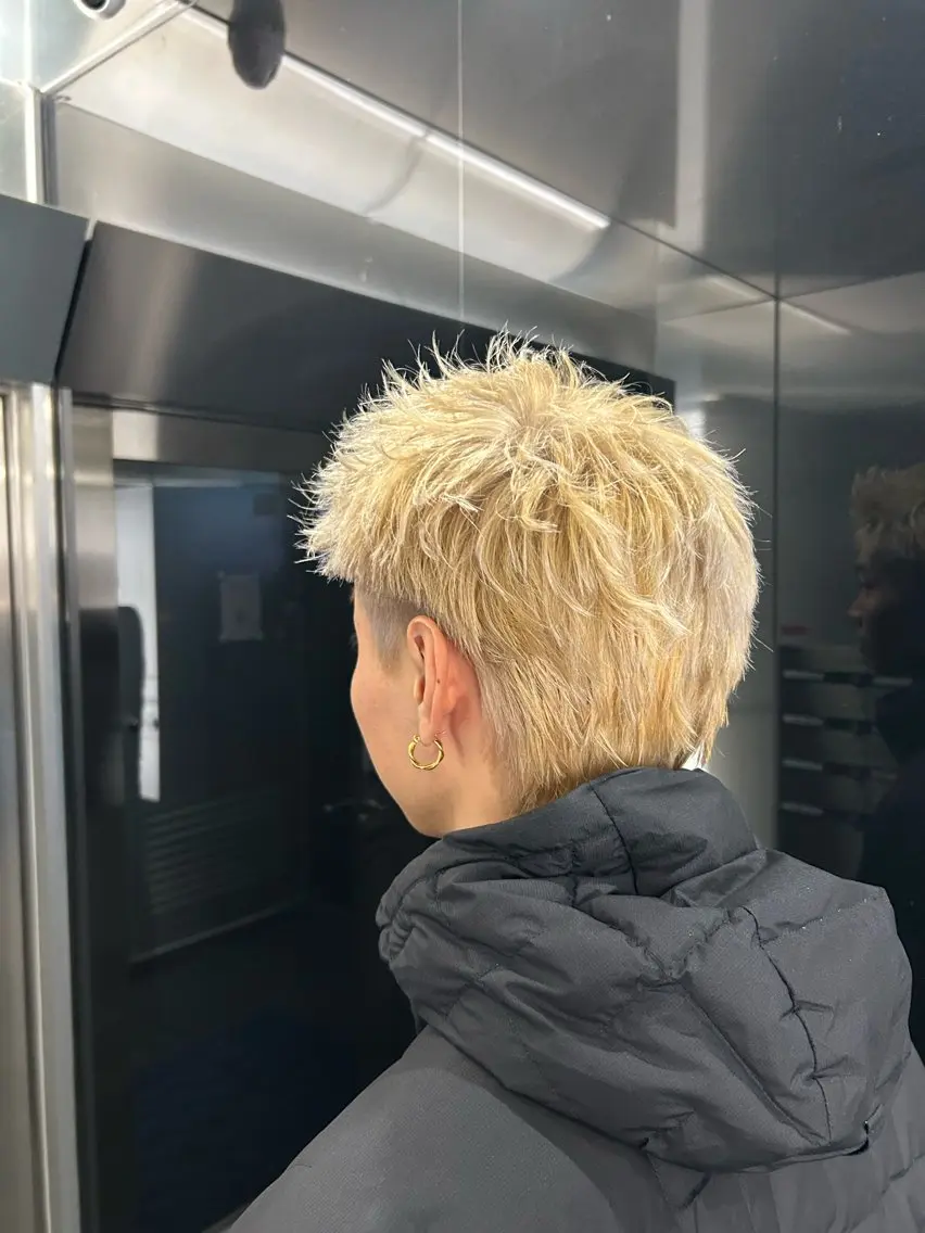 ショート ヘアカラー 福田 康貴のヘアスタイル