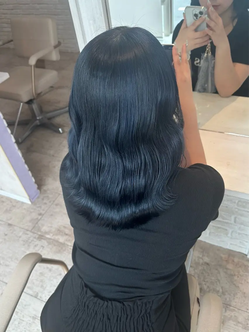 ミディアム 重松 美結のヘアスタイル