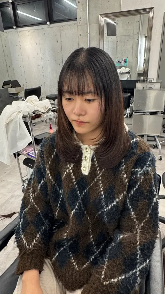 セミロング レイヤーカット 似合わせボブカット Anonのヘアスタイル