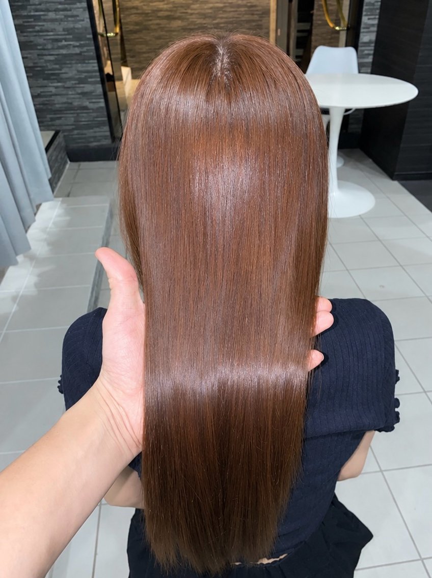 セミロング カラー ブラウンカラー オレンジ オレンジブラウン ヘアカラー 山﨑 俊介のヘアスタイル