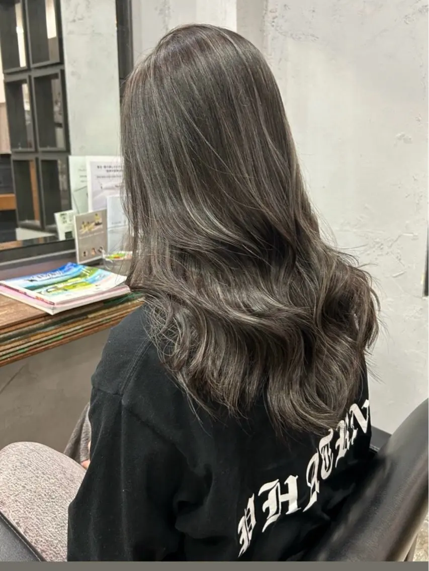 ロング カラー Tabuchi Mamiyaのヘアスタイル