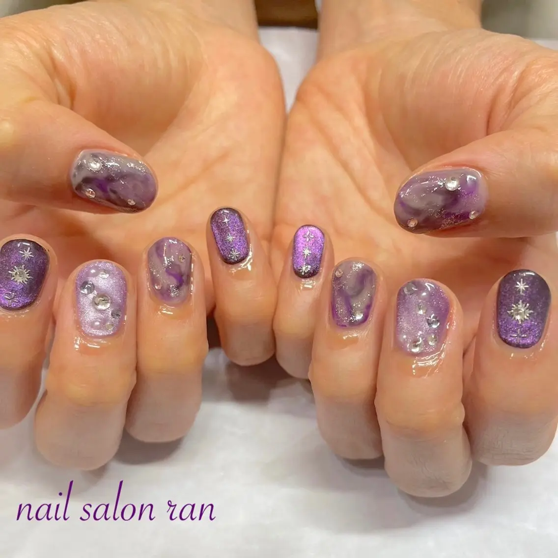 ネイル キラキラネイル マグネットネイル ストーンネイル ハンドネイル ハンドケア nailsalon ranのネイルデザイン